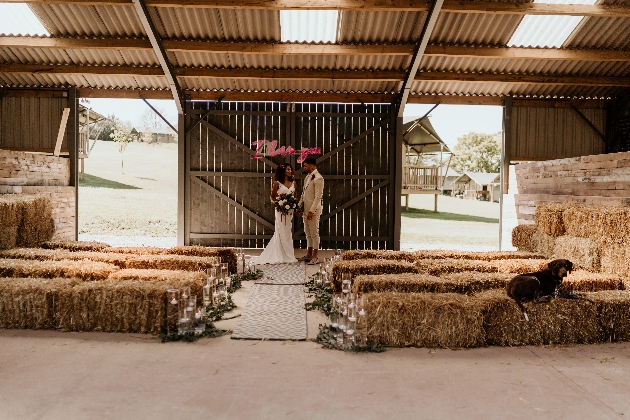 The Barn At Drovers ceremony set up